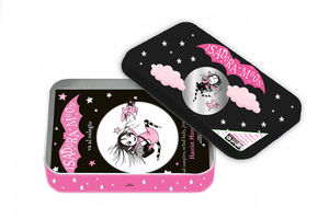 ISADORA MOON