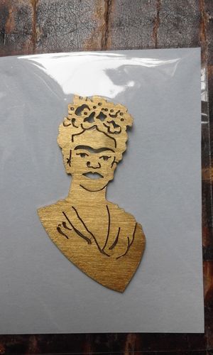 AGULLA FRIDA KAHLO